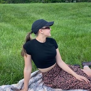 Meet your Posher, Clara